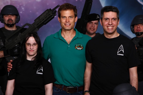 Von links nach rechts, Heike, Casper Van Dien, ich